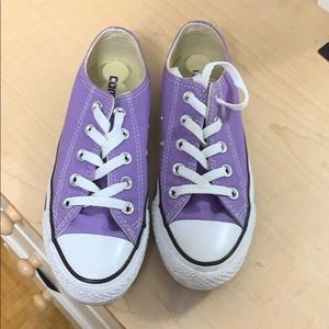 🌸Vintage Rare!🌸 VEUC Worn Once! Low Top Converse